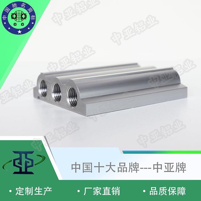 高州特殊鋁型材門定制